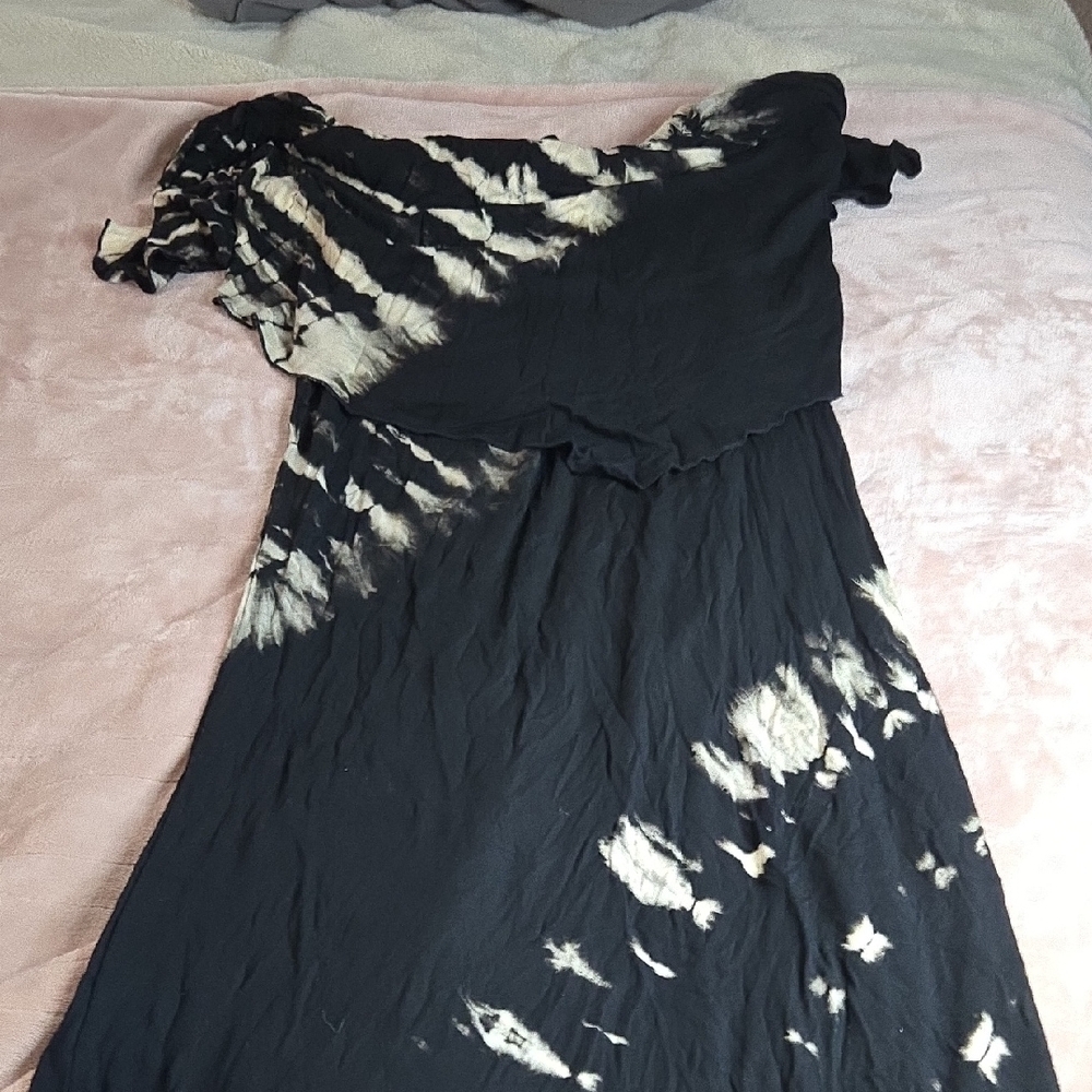 Black and Cream Patterned Dress